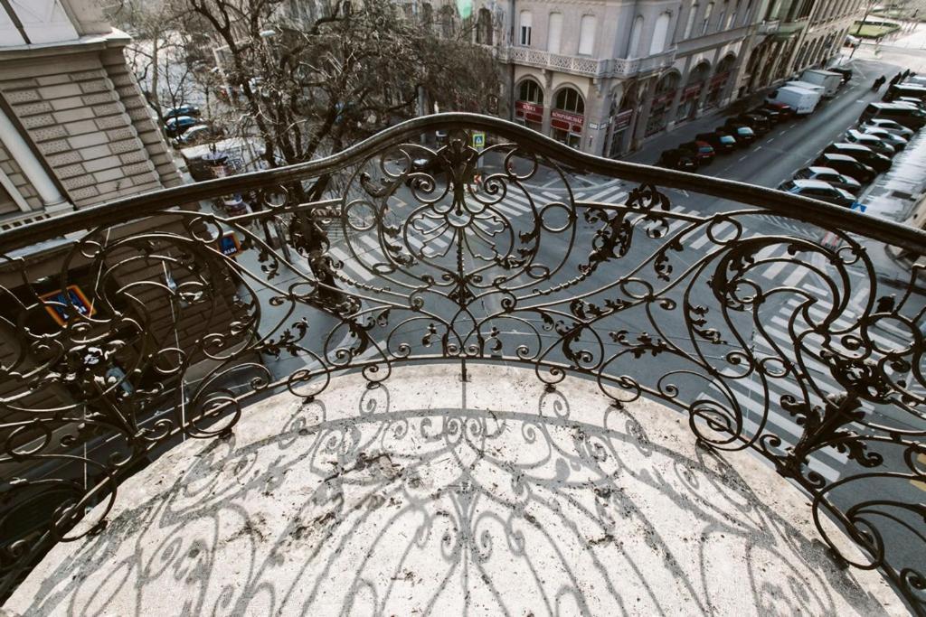Chain Bridge Apartment ブダペスト エクステリア 写真