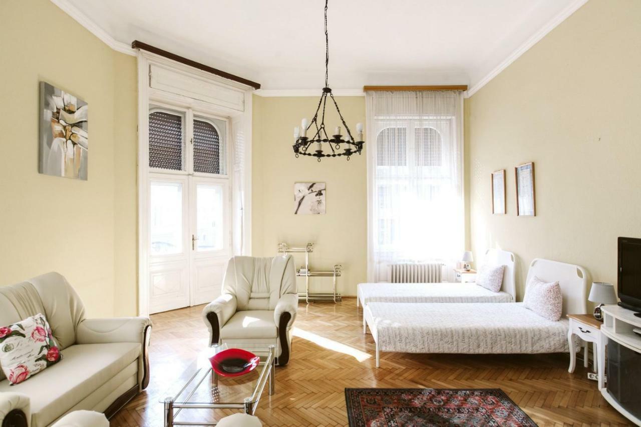 Chain Bridge Apartment ブダペスト エクステリア 写真